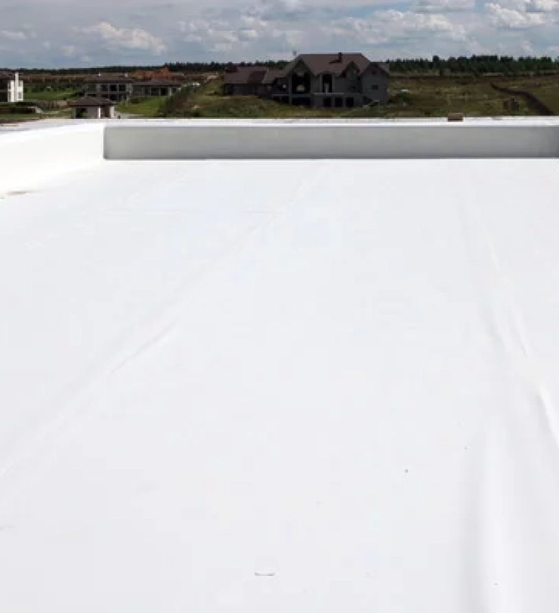 TPO roofs reflect sunlight